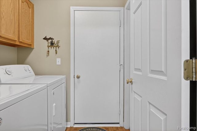 6456 Pembrook Drive, Westland, MI 48185