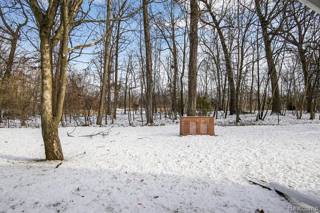 6456 Pembrook Drive, Westland, MI 48185