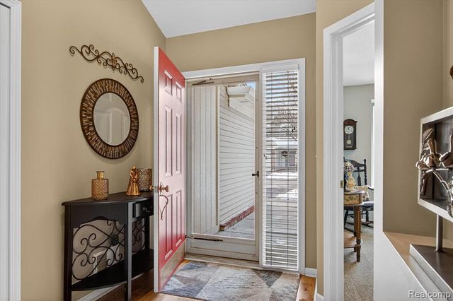 6456 Pembrook Drive, Westland, MI 48185