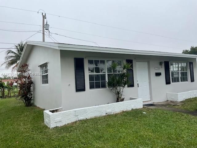 2709 NW 54th St, Tamarac, FL 33309