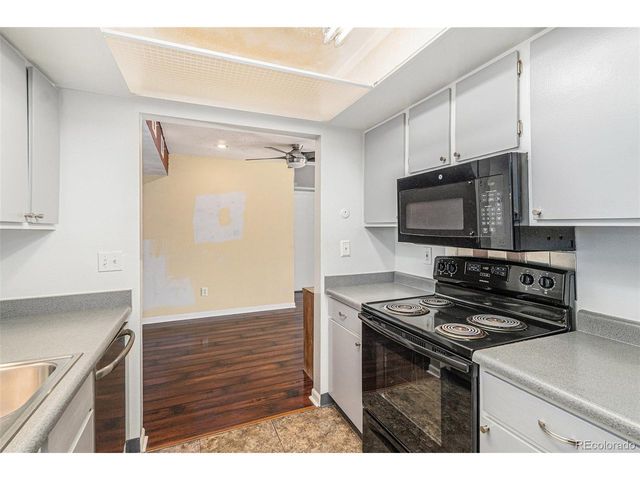 3550 S Harlan St 19-242, Denver, CO 80235