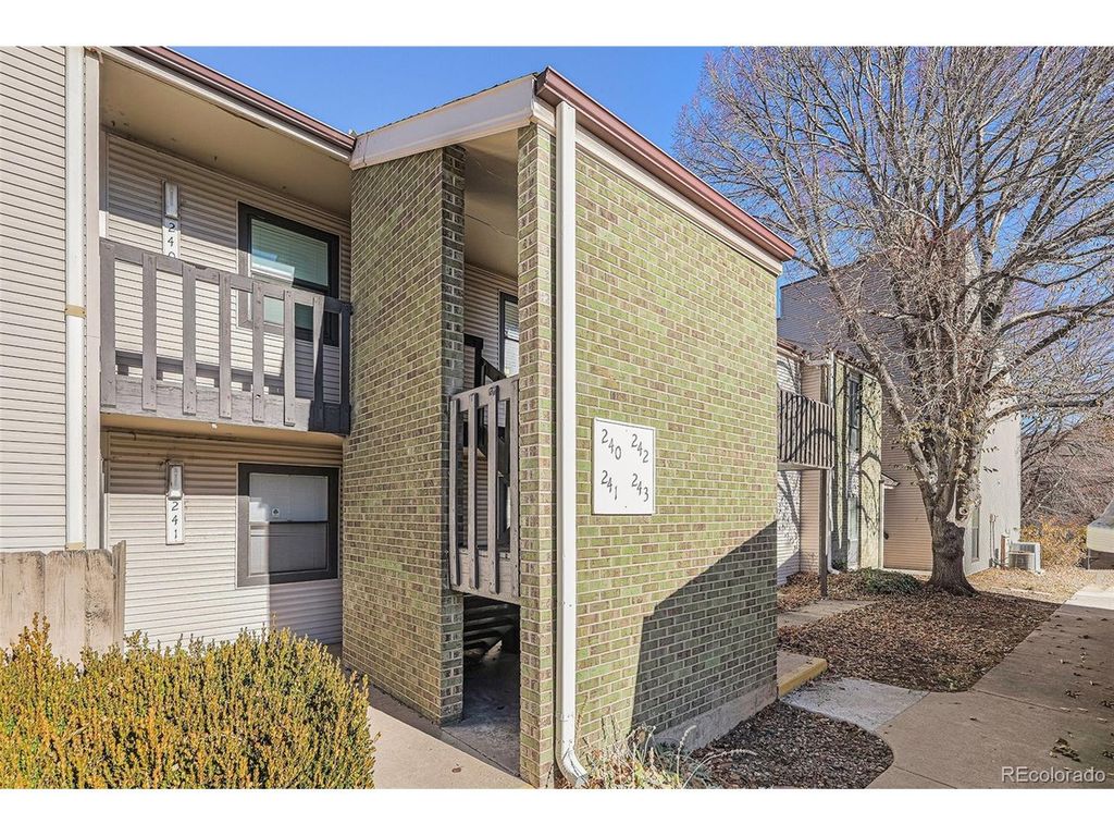 3550 S Harlan St 19-242, Denver, CO 80235