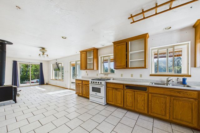 7300 Doody Ridge Road, Ettersburg, CA 95542