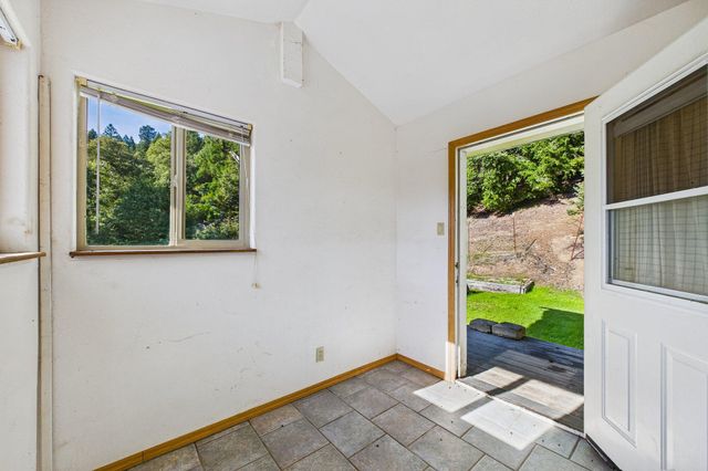 7300 Doody Ridge Road, Ettersburg, CA 95542