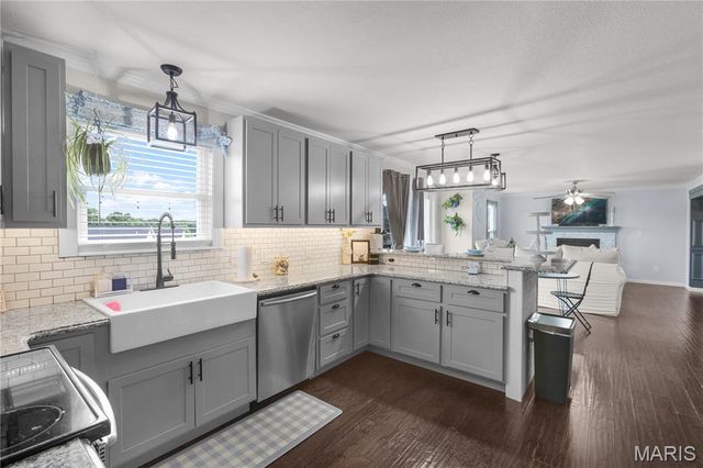 4301 Lockeport Landing, Hillsboro, MO 63050