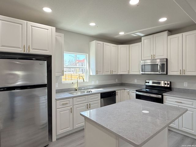 1822 Monterey, San Antonio, TX 78207