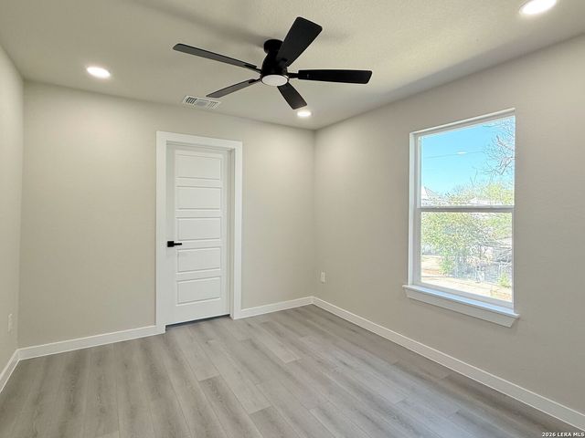 1822 Monterey, San Antonio, TX 78207