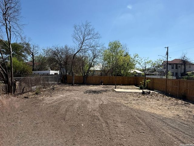 1822 Monterey, San Antonio, TX 78207