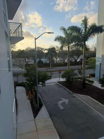 7875 NW 107th Ave 211, Doral, FL 33178