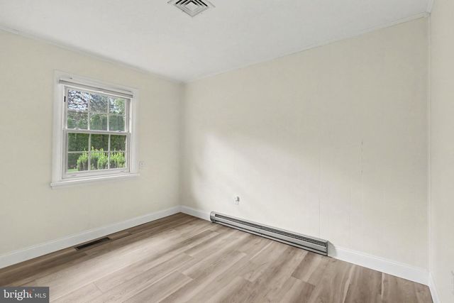 224 AVON DR, Carlisle, PA 17013