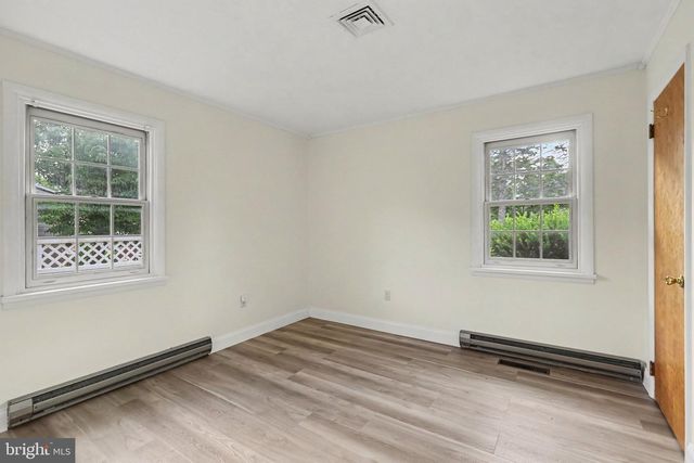 224 AVON DR, Carlisle, PA 17013
