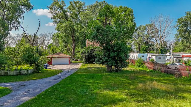2910 E 138th Place, Burnham, IL 60633