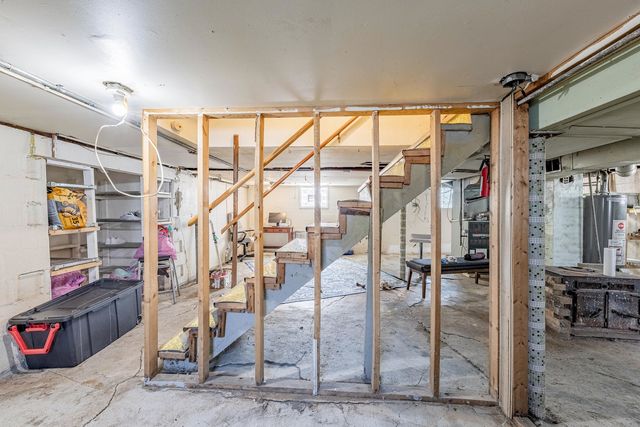 2910 E 138th Place, Burnham, IL 60633