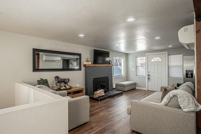 26960 Highway 62, Trail, OR 97541