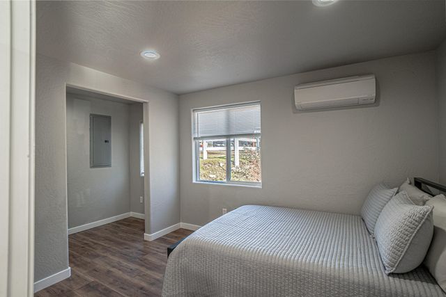 26960 Highway 62, Trail, OR 97541