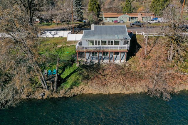 26960 Highway 62, Trail, OR 97541