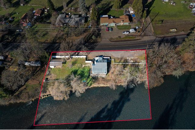 26960 Highway 62, Trail, OR 97541