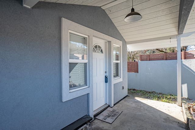 26960 Highway 62, Trail, OR 97541