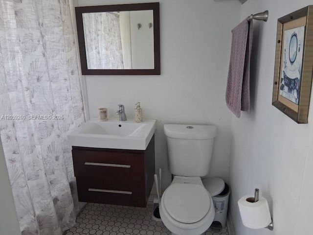 1555 Pennsylvania Avenue 203, Miami Beach, FL 33139