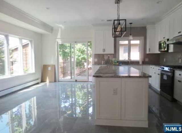 427 Westview Place A, Fort Lee, NJ 07024