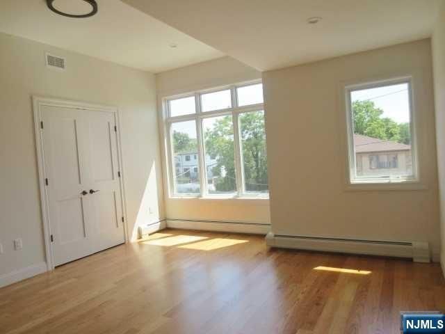 427 Westview Place A, Fort Lee, NJ 07024
