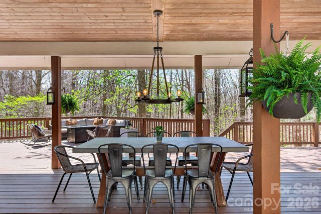 257 Jones Cove Road, Asheville, NC 28805