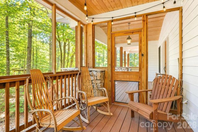 257 Jones Cove Road, Asheville, NC 28805