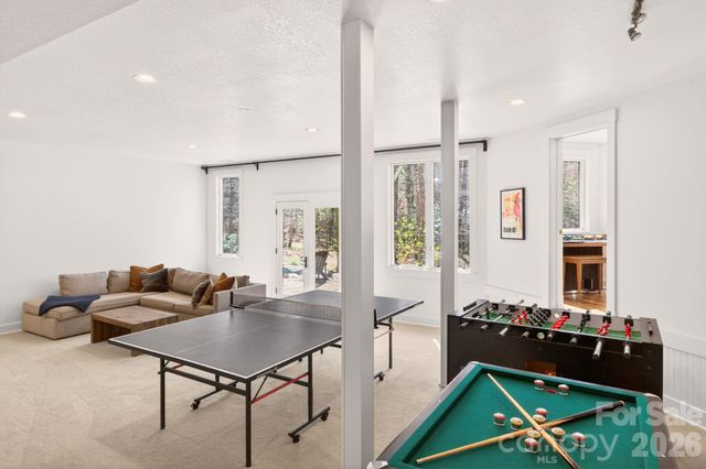 257 Jones Cove Road, Asheville, NC 28805