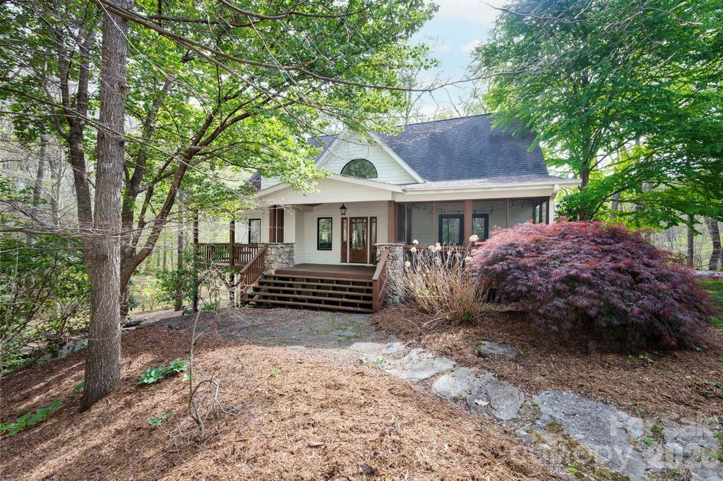 257 Jones Cove Road, Asheville, NC 28805