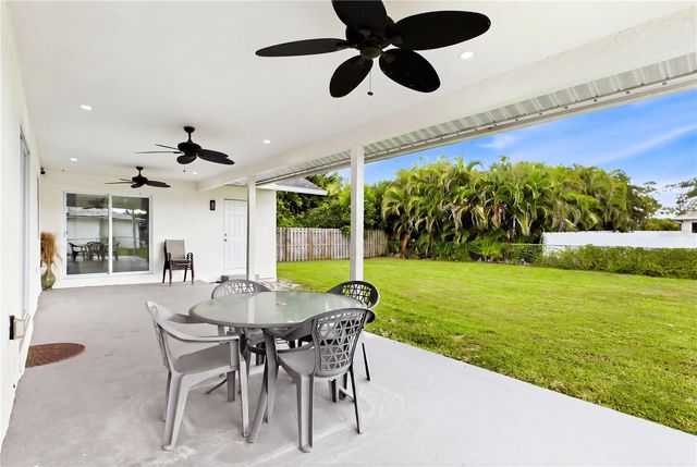 256 SE SANTA BARBARA PLACE, Cape Coral, FL 33990