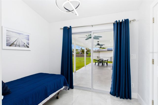 256 SE SANTA BARBARA PLACE, Cape Coral, FL 33990