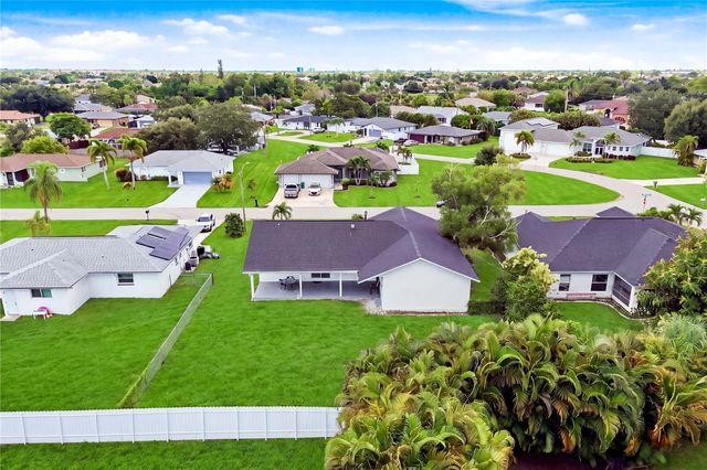256 SE SANTA BARBARA PLACE, Cape Coral, FL 33990