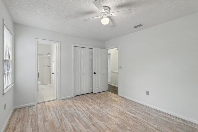 7744 Rosin Drive, North Charleston, SC 29418