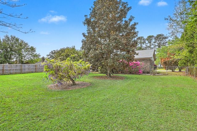 7744 Rosin Drive, North Charleston, SC 29418