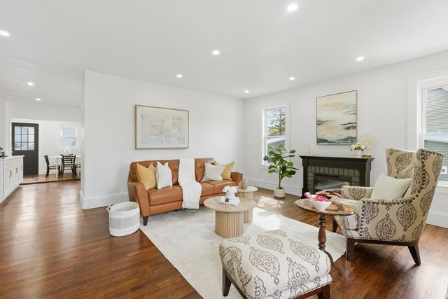 9 Robbins Street, Waltham, MA 02453