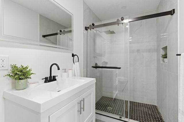 9 Robbins Street, Waltham, MA 02453