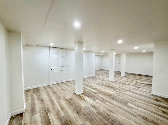 9 Robbins Street, Waltham, MA 02453