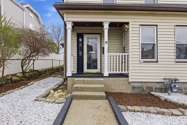 9 Robbins Street, Waltham, MA 02453