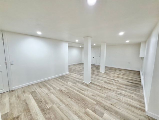 9 Robbins Street, Waltham, MA 02453