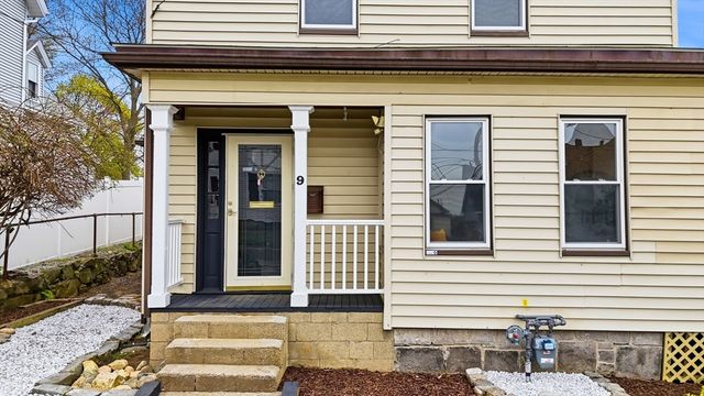 9 Robbins Street, Waltham, MA 02453
