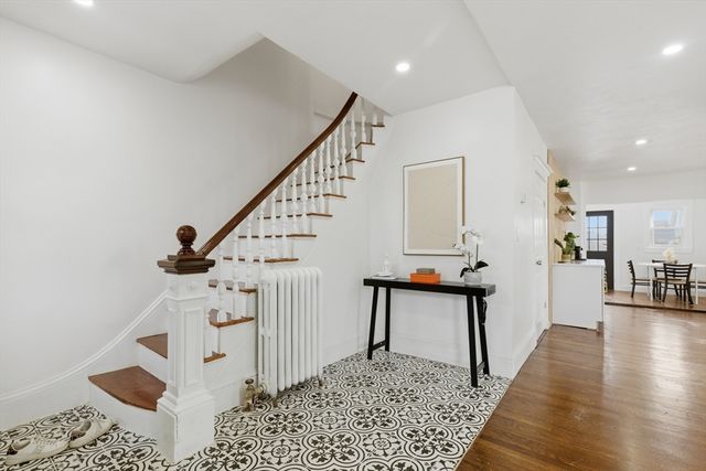 9 Robbins Street, Waltham, MA 02453