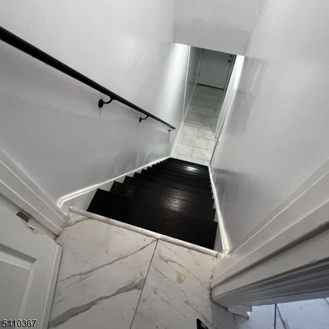 345 Summer Ave, Newark City, NJ 07104