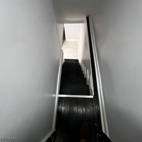 345 Summer Ave, Newark City, NJ 07104