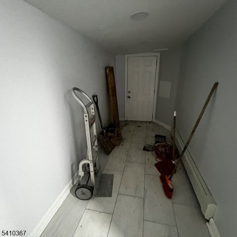 345 Summer Ave, Newark City, NJ 07104