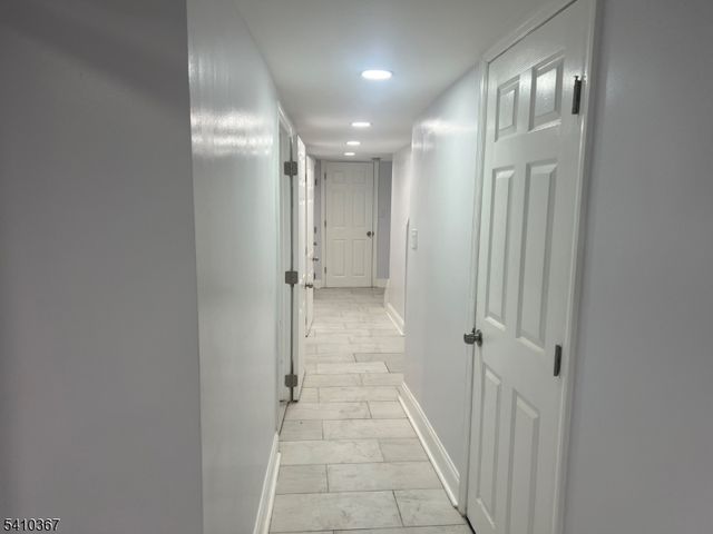 345 Summer Ave, Newark City, NJ 07104