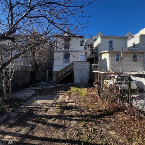 345 Summer Ave, Newark City, NJ 07104