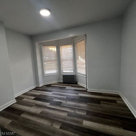 345 Summer Ave, Newark City, NJ 07104