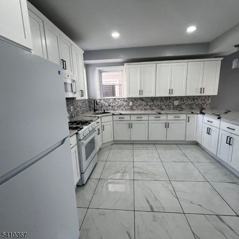 345 Summer Ave, Newark City, NJ 07104