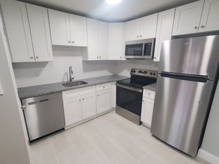 4 Oakcrest 31, Boston, MA 02136