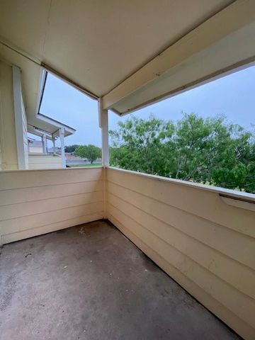 1011 Ennis Joslin 222, Corpus Christi, TX 78412